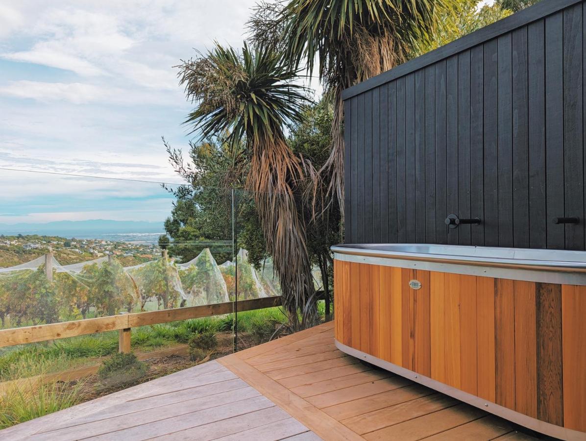 Tussock Hill Vineyard Retreats Hotel Christchurch Exterior photo